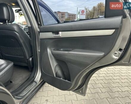 Серый Киа Соренто, объемом двигателя 2.2 л и пробегом 232 тыс. км за 12800 $, фото 61 на Automoto.ua