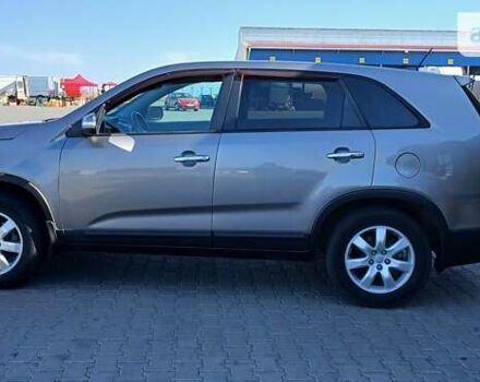 Серый Киа Соренто, объемом двигателя 2.36 л и пробегом 225 тыс. км за 9500 $, фото 1 на Automoto.ua