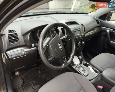 Серый Киа Соренто, объемом двигателя 2.36 л и пробегом 189 тыс. км за 11300 $, фото 13 на Automoto.ua