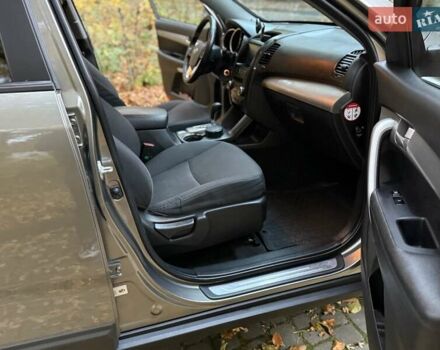 Серый Киа Соренто, объемом двигателя 2.2 л и пробегом 280 тыс. км за 12300 $, фото 58 на Automoto.ua