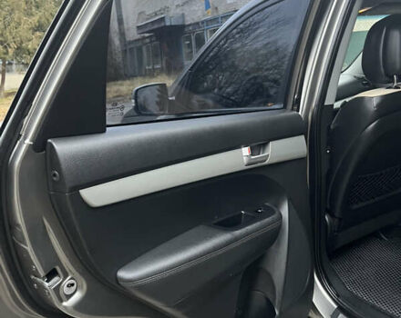 Серый Киа Соренто, объемом двигателя 2.2 л и пробегом 193 тыс. км за 12850 $, фото 14 на Automoto.ua