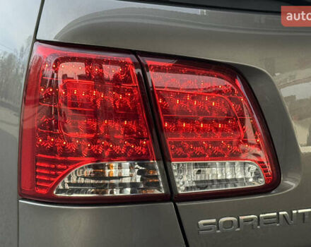 Сірий Кіа Соренто, об'ємом двигуна 2.2 л та пробігом 122 тис. км за 13999 $, фото 24 на Automoto.ua