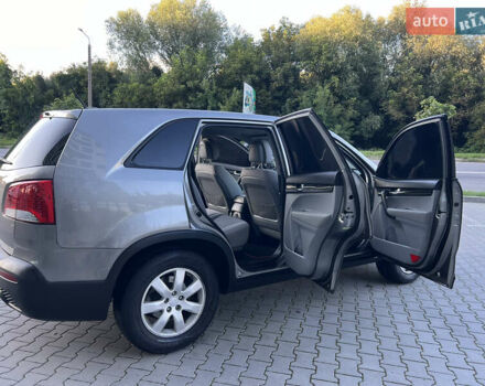 Серый Киа Соренто, объемом двигателя 2.4 л и пробегом 273 тыс. км за 8800 $, фото 50 на Automoto.ua