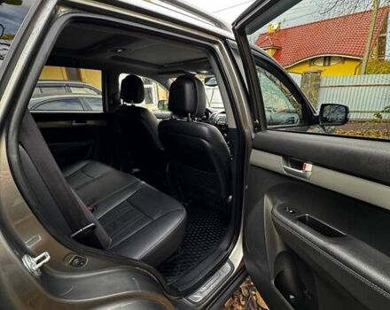 Сірий Кіа Соренто, об'ємом двигуна 2.19 л та пробігом 159 тис. км за 14990 $, фото 10 на Automoto.ua