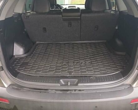 Сірий Кіа Соренто, об'ємом двигуна 2.36 л та пробігом 257 тис. км за 10200 $, фото 13 на Automoto.ua