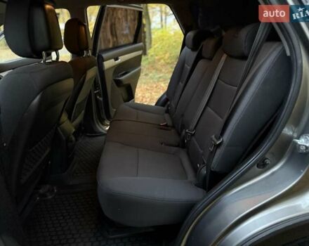 Серый Киа Соренто, объемом двигателя 2.2 л и пробегом 280 тыс. км за 12300 $, фото 68 на Automoto.ua