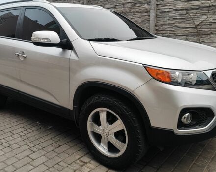 Сірий Кіа Соренто, об'ємом двигуна 2.2 л та пробігом 175 тис. км за 15000 $, фото 5 на Automoto.ua