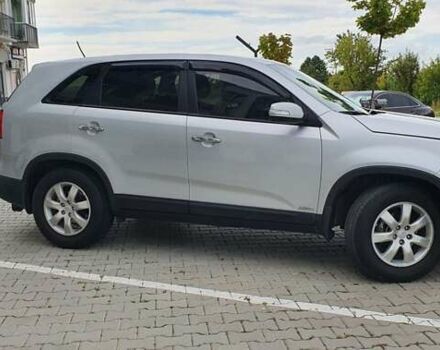 Серый Киа Соренто, объемом двигателя 2.36 л и пробегом 218 тыс. км за 12900 $, фото 3 на Automoto.ua