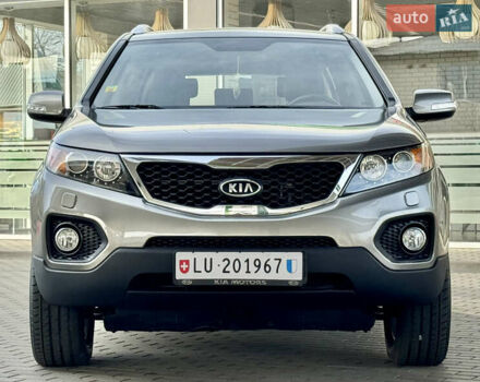 Сірий Кіа Соренто, об'ємом двигуна 2.2 л та пробігом 122 тис. км за 13999 $, фото 8 на Automoto.ua