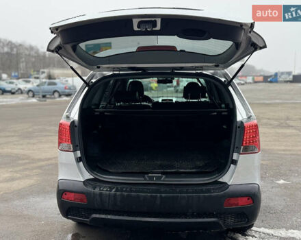 Серый Киа Соренто, объемом двигателя 2.2 л и пробегом 194 тыс. км за 12900 $, фото 11 на Automoto.ua