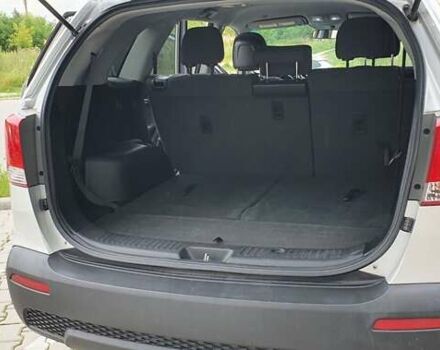 Серый Киа Соренто, объемом двигателя 2.36 л и пробегом 218 тыс. км за 12900 $, фото 32 на Automoto.ua