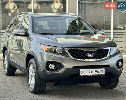 Сірий Кіа Соренто, об'ємом двигуна 2.2 л та пробігом 122 тис. км за 13999 $, фото 5 на Automoto.ua