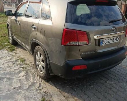 Сірий Кіа Соренто, об'ємом двигуна 2.4 л та пробігом 263 тис. км за 10200 $, фото 8 на Automoto.ua