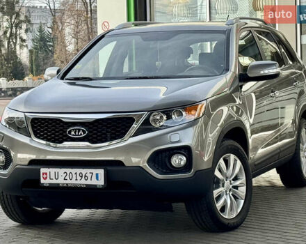 Сірий Кіа Соренто, об'ємом двигуна 2.2 л та пробігом 122 тис. км за 13999 $, фото 9 на Automoto.ua
