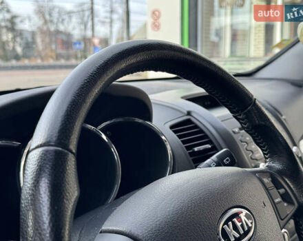 Сірий Кіа Соренто, об'ємом двигуна 2.2 л та пробігом 122 тис. км за 13999 $, фото 32 на Automoto.ua