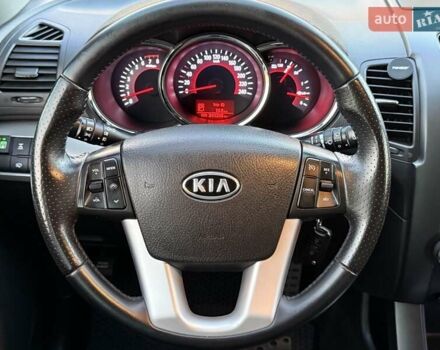 Сірий Кіа Соренто, об'ємом двигуна 2.36 л та пробігом 240 тис. км за 11800 $, фото 63 на Automoto.ua