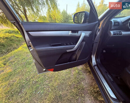 Сірий Кіа Соренто, об'ємом двигуна 2.2 л та пробігом 240 тис. км за 13777 $, фото 17 на Automoto.ua
