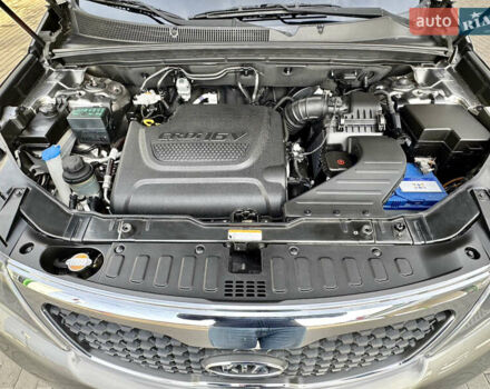 Сірий Кіа Соренто, об'ємом двигуна 2.2 л та пробігом 122 тис. км за 13999 $, фото 45 на Automoto.ua