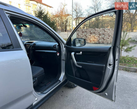 Серый Киа Соренто, объемом двигателя 2.2 л и пробегом 240 тыс. км за 12950 $, фото 23 на Automoto.ua