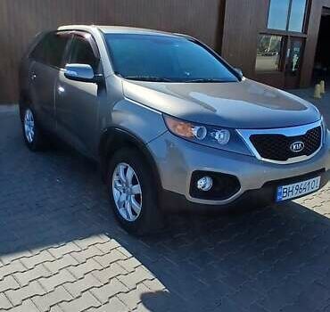 Серый Киа Соренто, объемом двигателя 2.36 л и пробегом 225 тыс. км за 9500 $, фото 8 на Automoto.ua