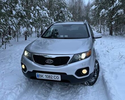 Серый Киа Соренто, объемом двигателя 0 л и пробегом 302 тыс. км за 13300 $, фото 3 на Automoto.ua