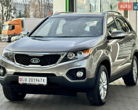 Сірий Кіа Соренто, об'ємом двигуна 2.2 л та пробігом 122 тис. км за 13999 $, фото 10 на Automoto.ua