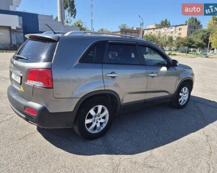 Серый Киа Соренто, объемом двигателя 2.36 л и пробегом 179 тыс. км за 11500 $, фото 5 на Automoto.ua