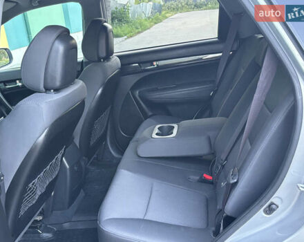 Сірий Кіа Соренто, об'ємом двигуна 2.36 л та пробігом 206 тис. км за 11500 $, фото 19 на Automoto.ua