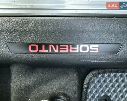 Сірий Кіа Соренто, об'ємом двигуна 2.36 л та пробігом 240 тис. км за 11800 $, фото 58 на Automoto.ua