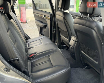 Сірий Кіа Соренто, об'ємом двигуна 2.2 л та пробігом 122 тис. км за 13999 $, фото 37 на Automoto.ua