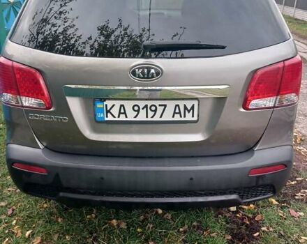Сірий Кіа Соренто, об'ємом двигуна 2.36 л та пробігом 257 тис. км за 10200 $, фото 7 на Automoto.ua