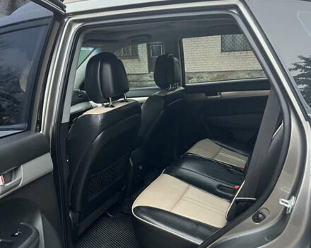 Серый Киа Соренто, объемом двигателя 2.2 л и пробегом 193 тыс. км за 12850 $, фото 13 на Automoto.ua