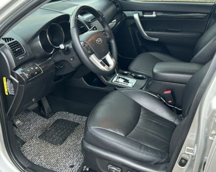 Сірий Кіа Соренто, об'ємом двигуна 2.2 л та пробігом 175 тис. км за 15000 $, фото 12 на Automoto.ua
