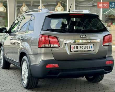 Сірий Кіа Соренто, об'ємом двигуна 2.2 л та пробігом 122 тис. км за 13999 $, фото 20 на Automoto.ua