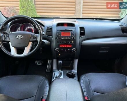 Сірий Кіа Соренто, об'ємом двигуна 2.36 л та пробігом 240 тис. км за 11800 $, фото 61 на Automoto.ua