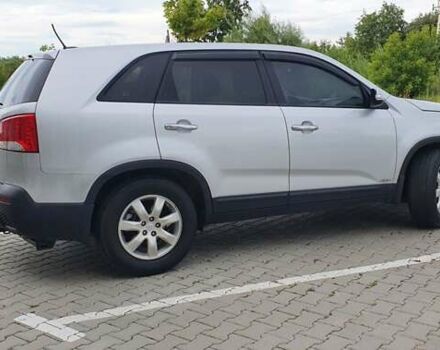 Серый Киа Соренто, объемом двигателя 2.36 л и пробегом 218 тыс. км за 12900 $, фото 4 на Automoto.ua