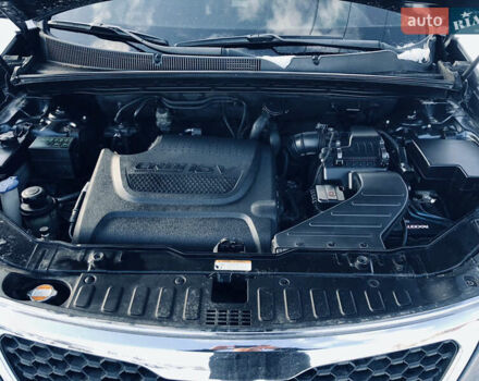 Серый Киа Соренто, объемом двигателя 2 л и пробегом 250 тыс. км за 14000 $, фото 6 на Automoto.ua