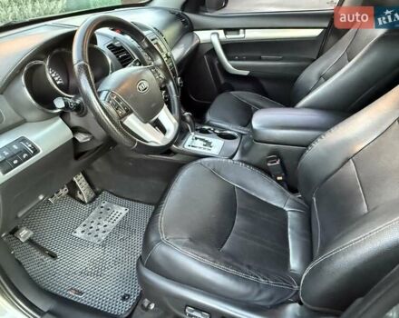 Сірий Кіа Соренто, об'ємом двигуна 2.36 л та пробігом 240 тис. км за 11800 $, фото 38 на Automoto.ua