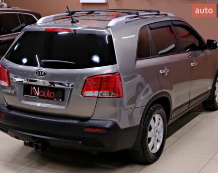 Серый Киа Соренто, объемом двигателя 2.4 л и пробегом 180 тыс. км за 11900 $, фото 13 на Automoto.ua