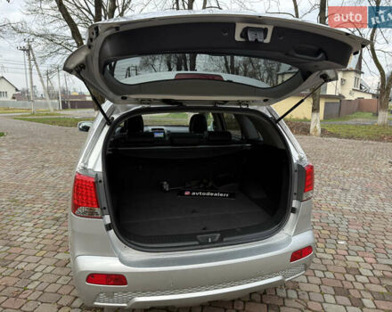 Сірий Кіа Соренто, об'ємом двигуна 2.2 л та пробігом 194 тис. км за 14000 $, фото 25 на Automoto.ua