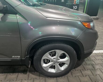 Серый Киа Соренто, объемом двигателя 2.2 л и пробегом 193 тыс. км за 12500 $, фото 5 на Automoto.ua