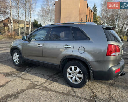 Серый Киа Соренто, объемом двигателя 2.2 л и пробегом 207 тыс. км за 12300 $, фото 3 на Automoto.ua