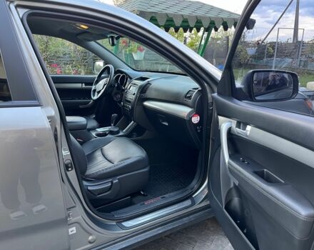 Серый Киа Соренто, объемом двигателя 2.2 л и пробегом 96 тыс. км за 14999 $, фото 4 на Automoto.ua