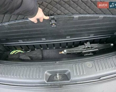 Сірий Кіа Соренто, об'ємом двигуна 2.4 л та пробігом 233 тис. км за 9999 $, фото 35 на Automoto.ua