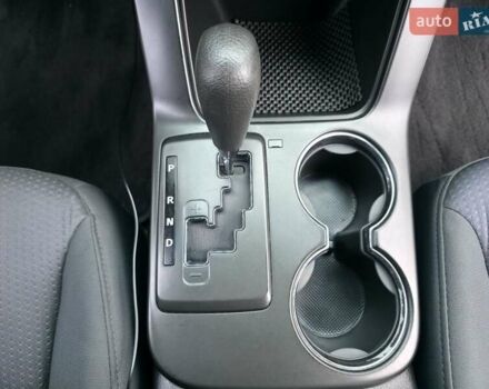 Сірий Кіа Соренто, об'ємом двигуна 2.4 л та пробігом 233 тис. км за 9999 $, фото 74 на Automoto.ua