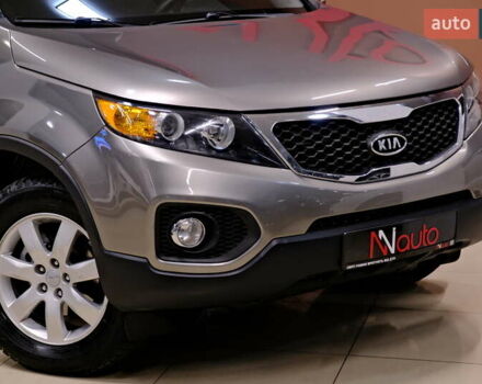 Серый Киа Соренто, объемом двигателя 2.4 л и пробегом 180 тыс. км за 11900 $, фото 6 на Automoto.ua