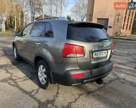 Серый Киа Соренто, объемом двигателя 2.2 л и пробегом 207 тыс. км за 12300 $, фото 4 на Automoto.ua