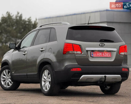 Серый Киа Соренто, объемом двигателя 2 л и пробегом 254 тыс. км за 14400 $, фото 20 на Automoto.ua
