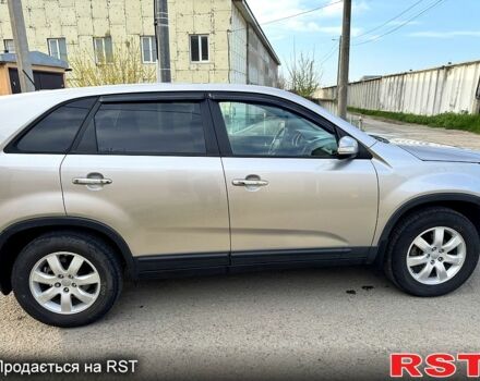 Сірий Кіа Соренто, об'ємом двигуна 2.4 л та пробігом 192 тис. км за 11500 $, фото 7 на Automoto.ua