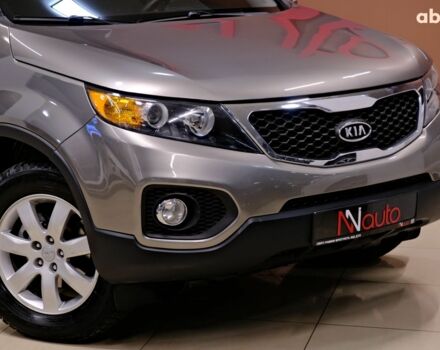 Сірий Кіа Соренто, об'ємом двигуна 2.4 л та пробігом 180 тис. км за 11900 $, фото 2 на Automoto.ua